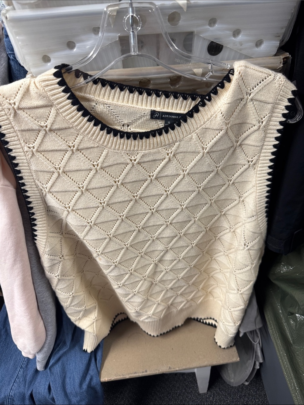 Adrianna papell sweater vest xl // 100333